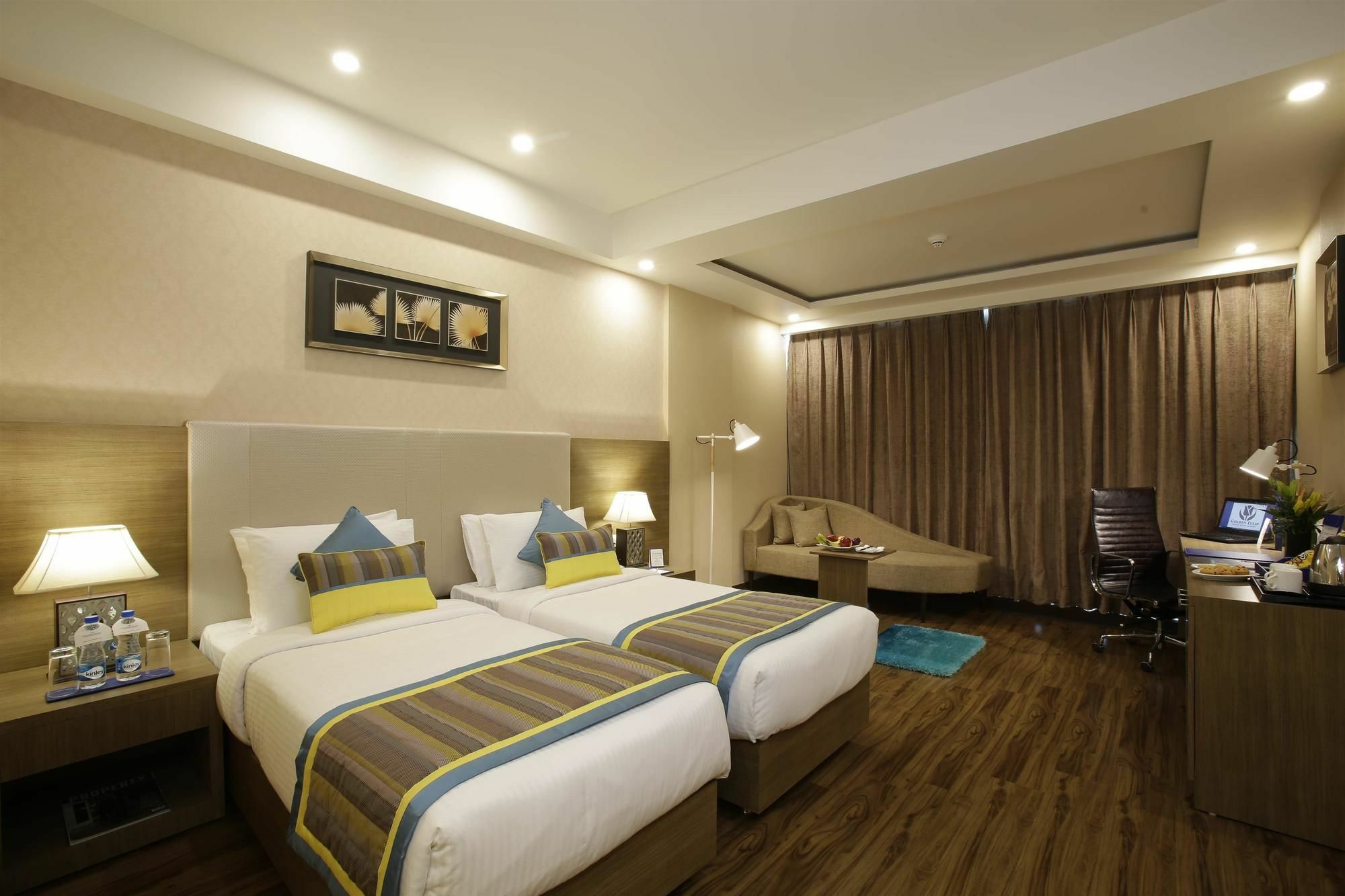 Golden Suites Gurgaon Inde Hotels Exterior foto