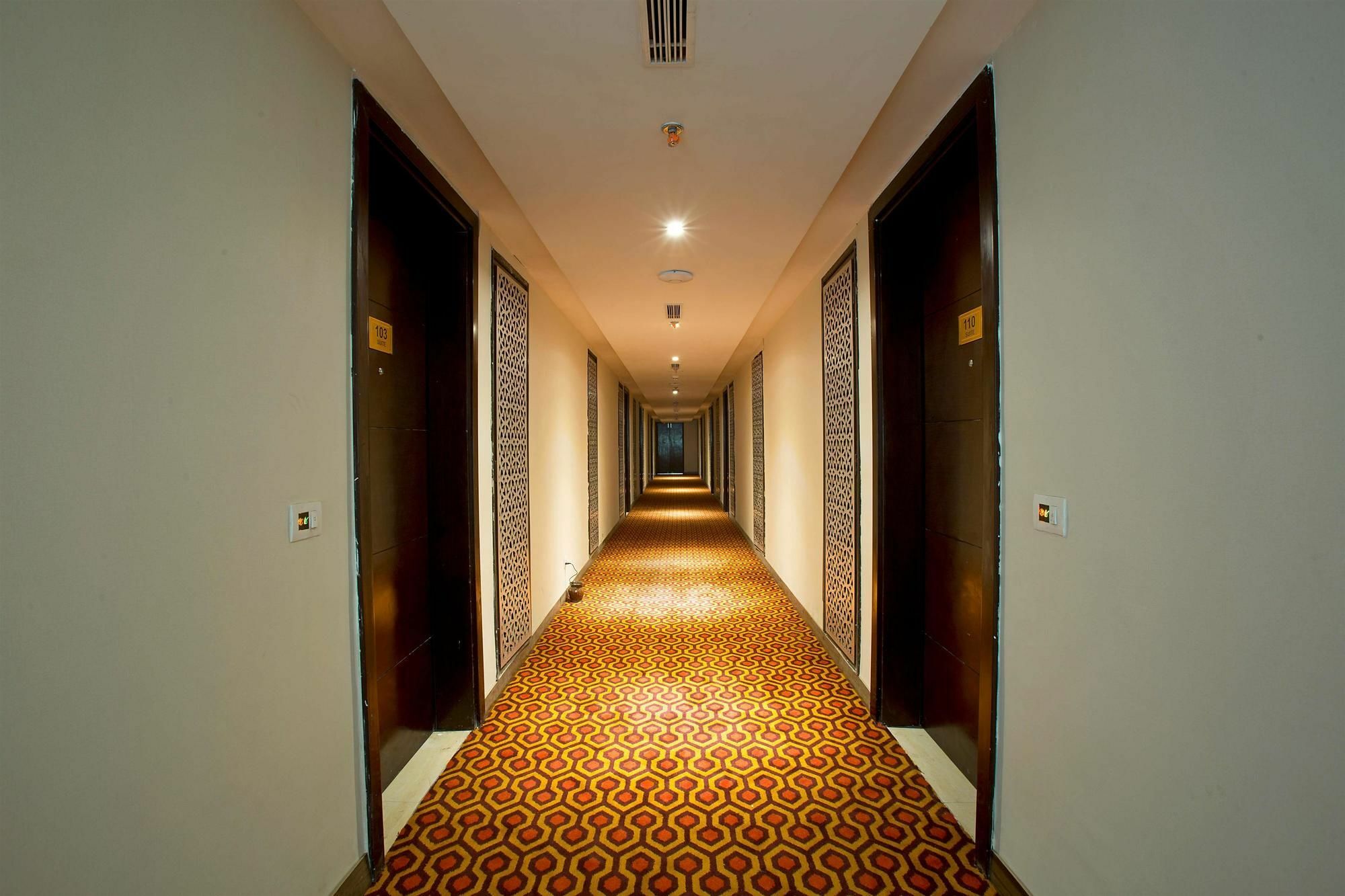 Golden Suites Gurgaon Inde Hotels Exterior foto